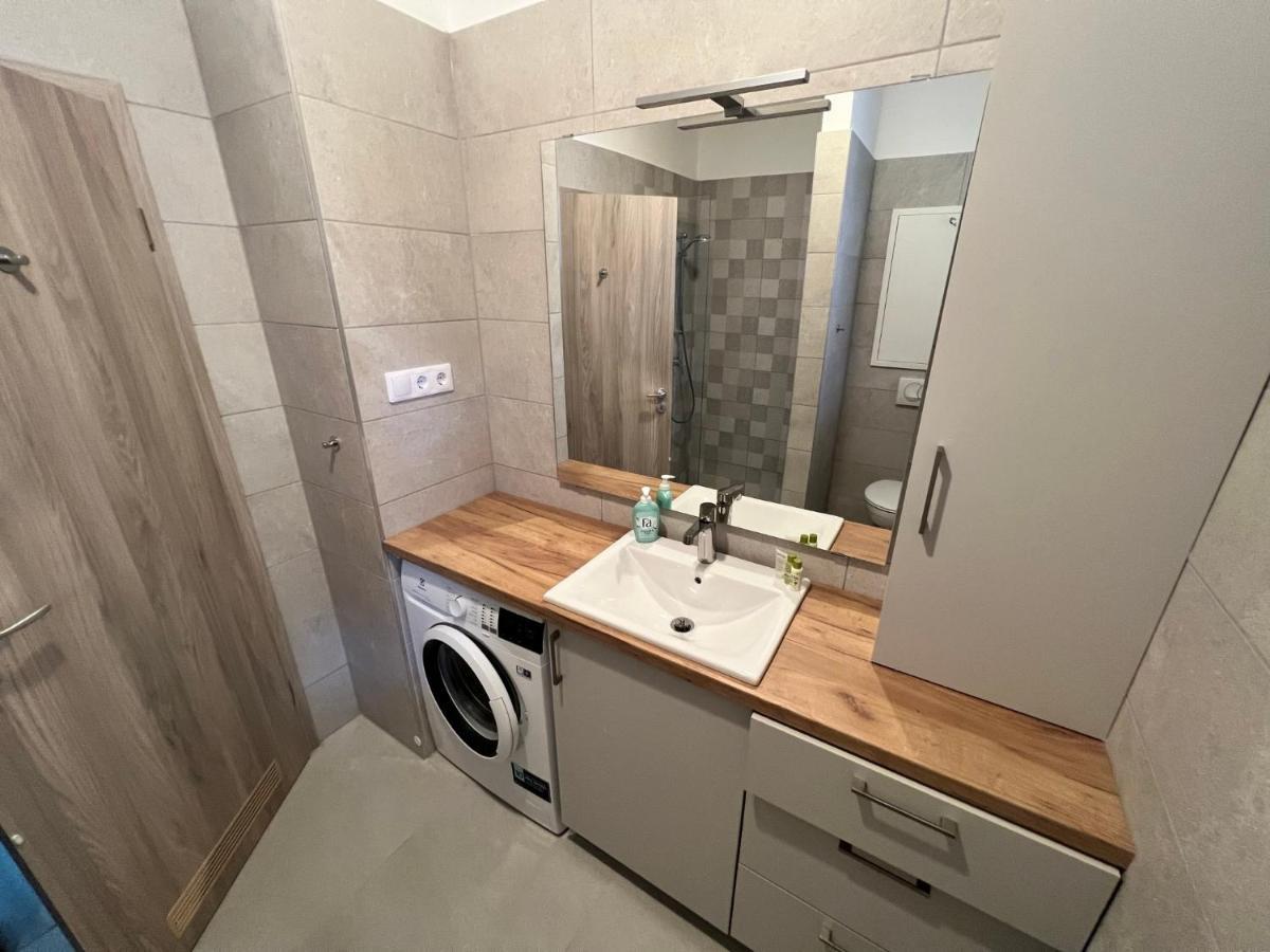 Bez7 Apartman Budapest Esterno foto